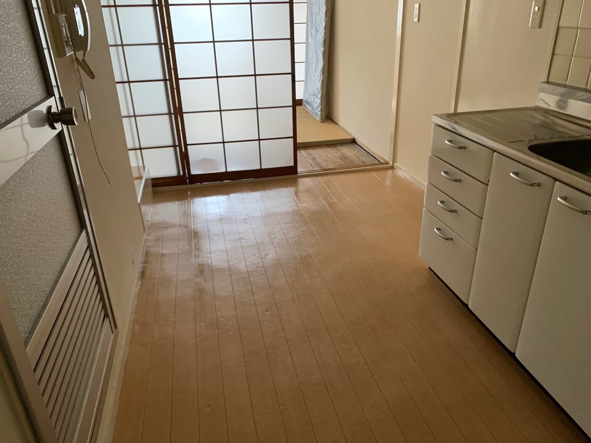 入り口施行後